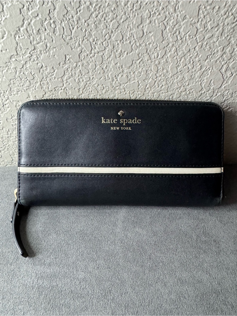 Kate Spade New York Black Leather Zip Around Wallet White Stripe